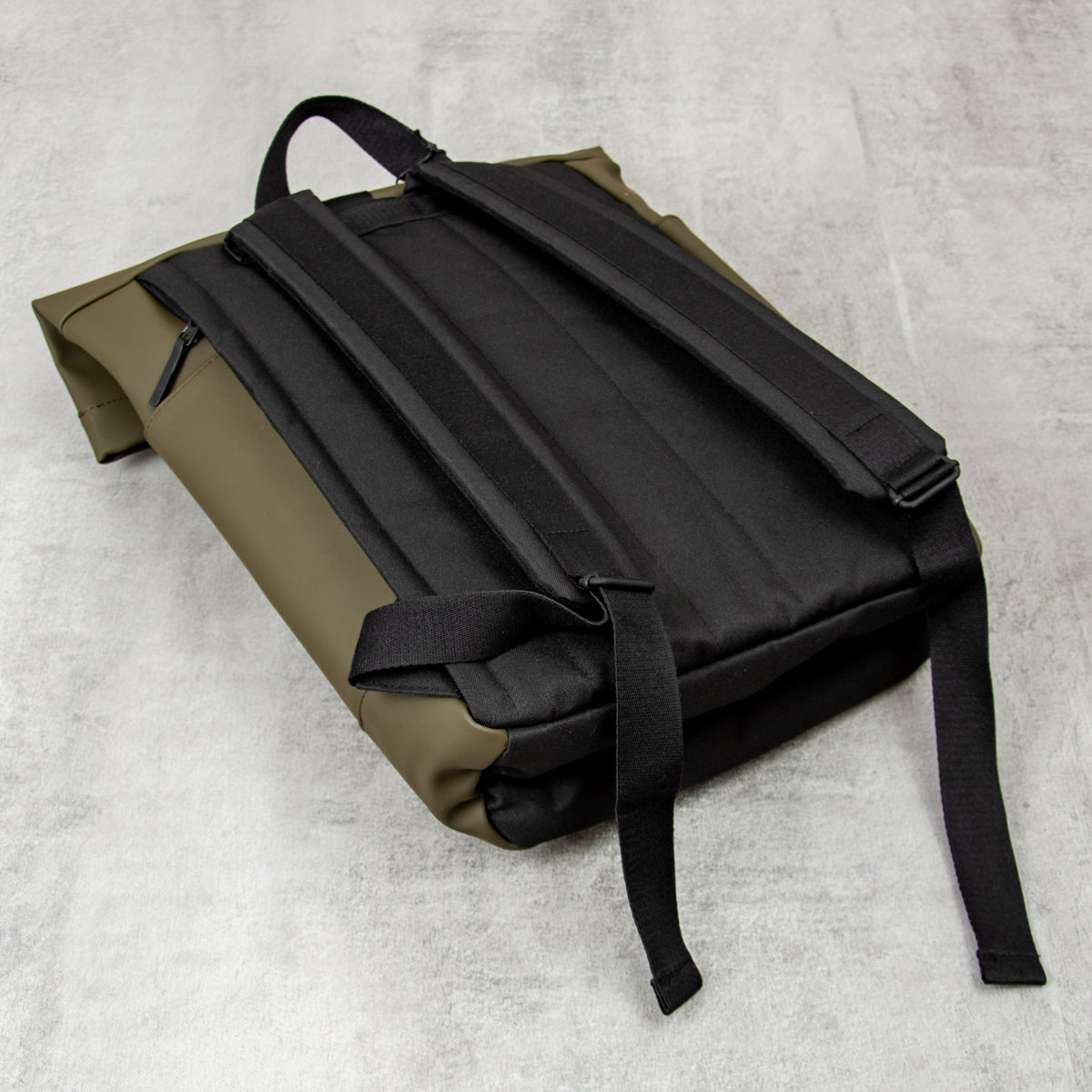 Buy the Ucon Acrobtics Rucksack Hajo Medium - Olive @Union