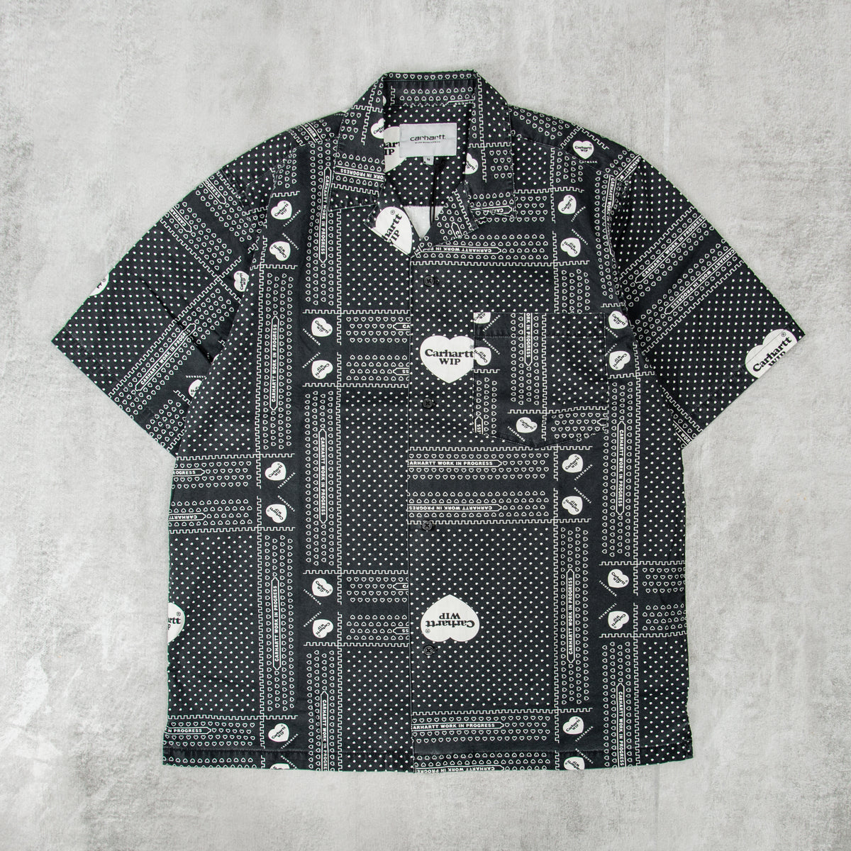 Buy the Carhartt WIP Heart Bandana S/S Shirt Black@Union
