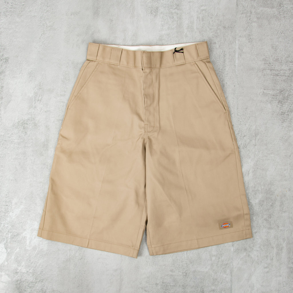 Buy the Dickies 13 Inch Multi Pocket Work Short Khaki@Union