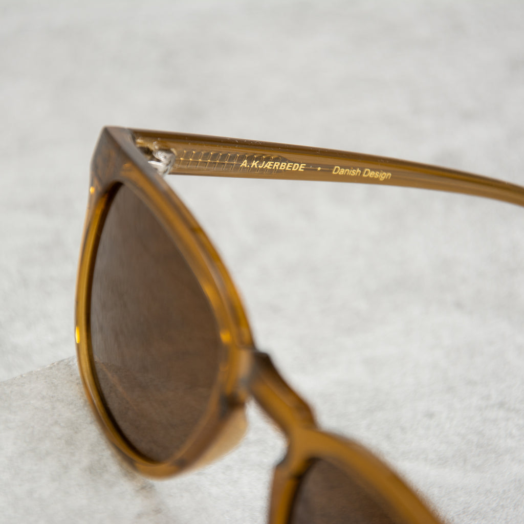 A Kjaerbede Bate KL1910-15 Sunglasses - Smoke Transparent 3