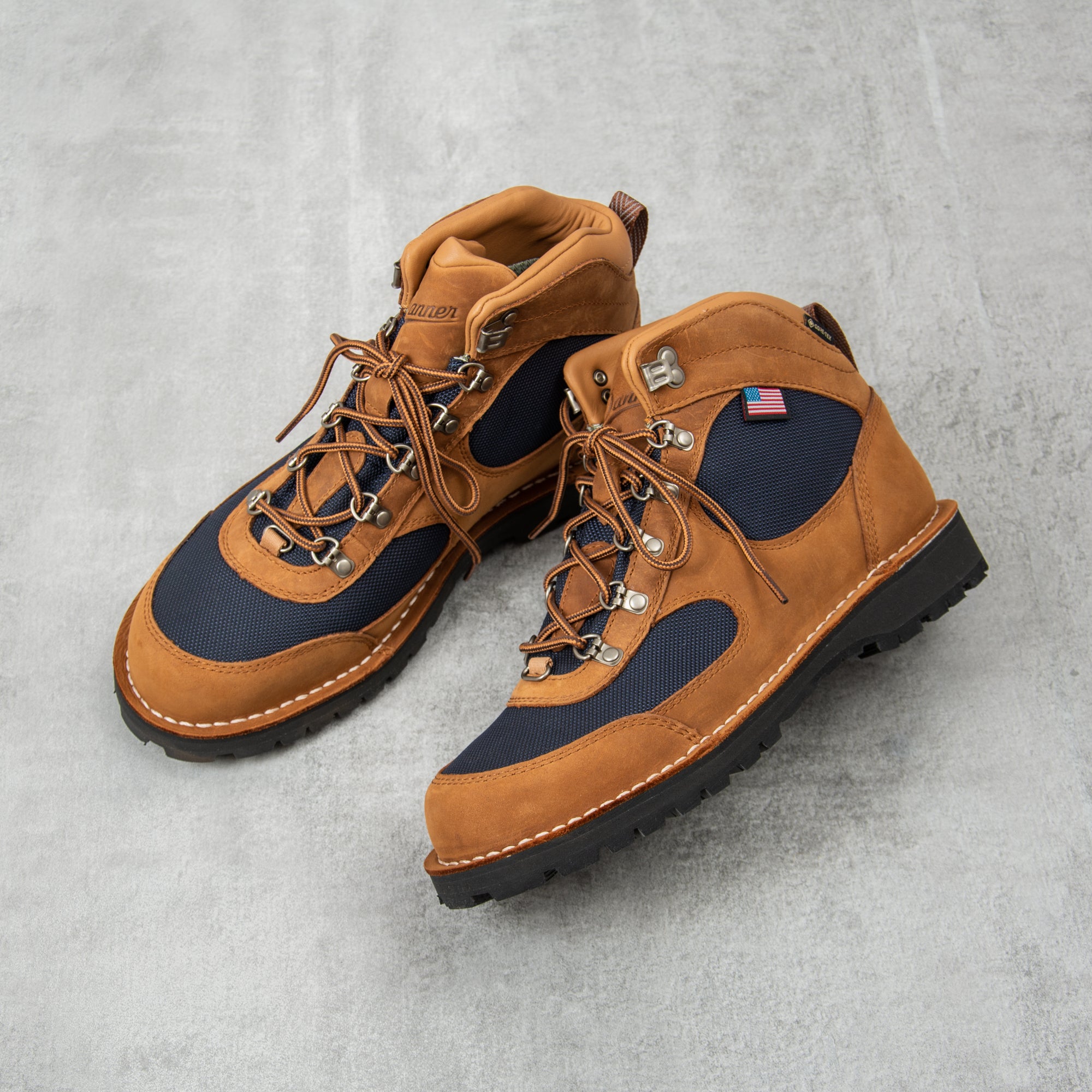 Buy Danner Cascade Crest 5