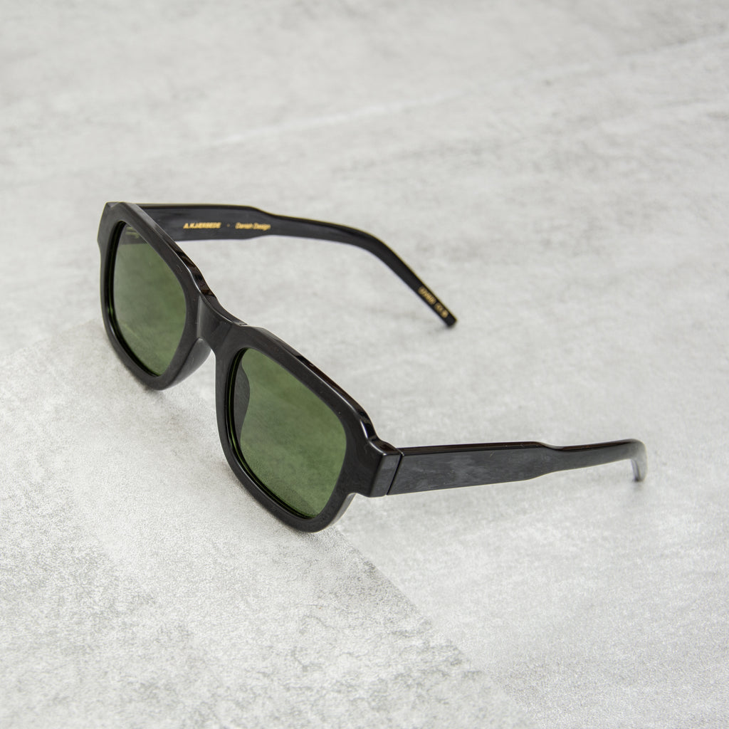 A Kjaerbede Halo KL2208-001 Sunglasses - Black 1