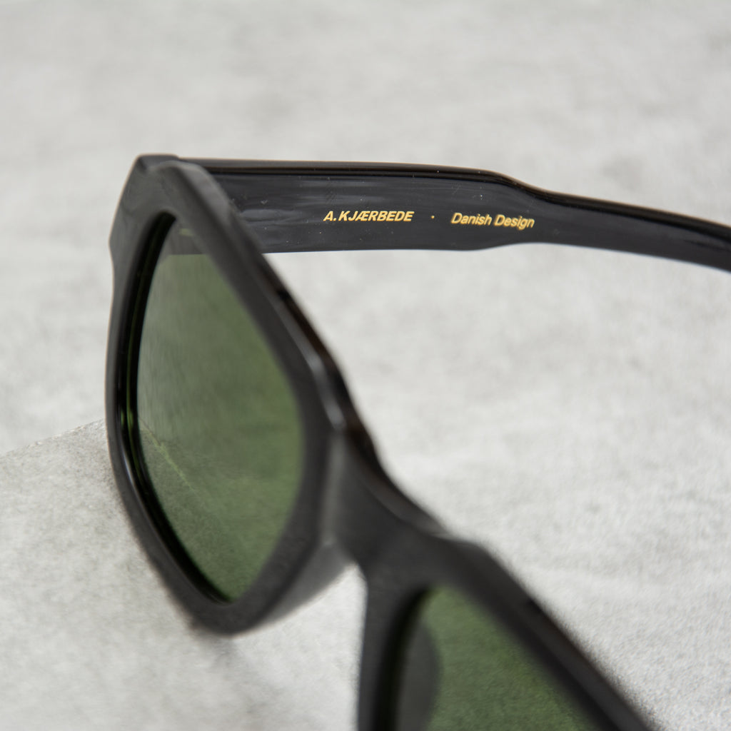 A Kjaerbede Halo KL2208-001 Sunglasses - Black 3