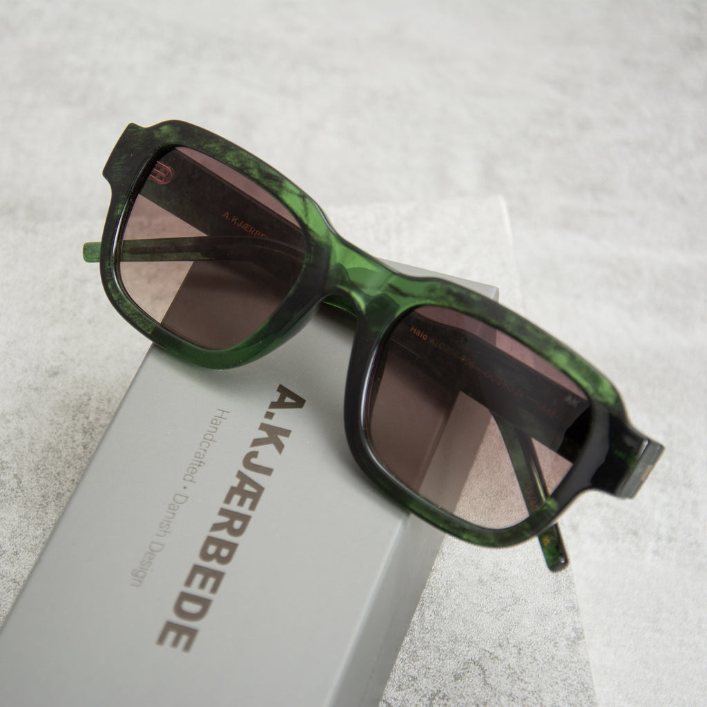 A Kjaerbede Halo KL2208 - 006 Sunglasses - Green Marble Transparent 2