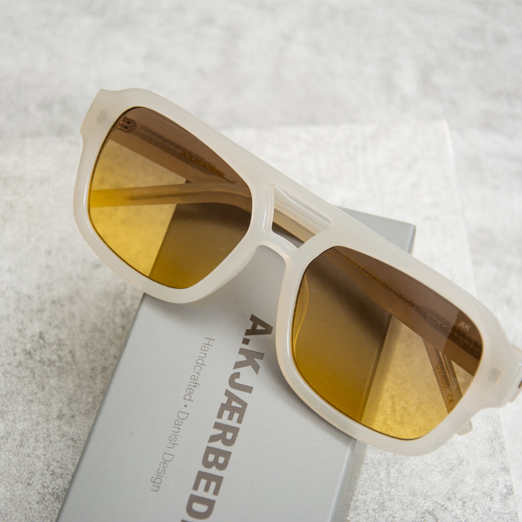 A Kjaerbede Kaya KL2316-011 Sunglasses - Cream Bone 2