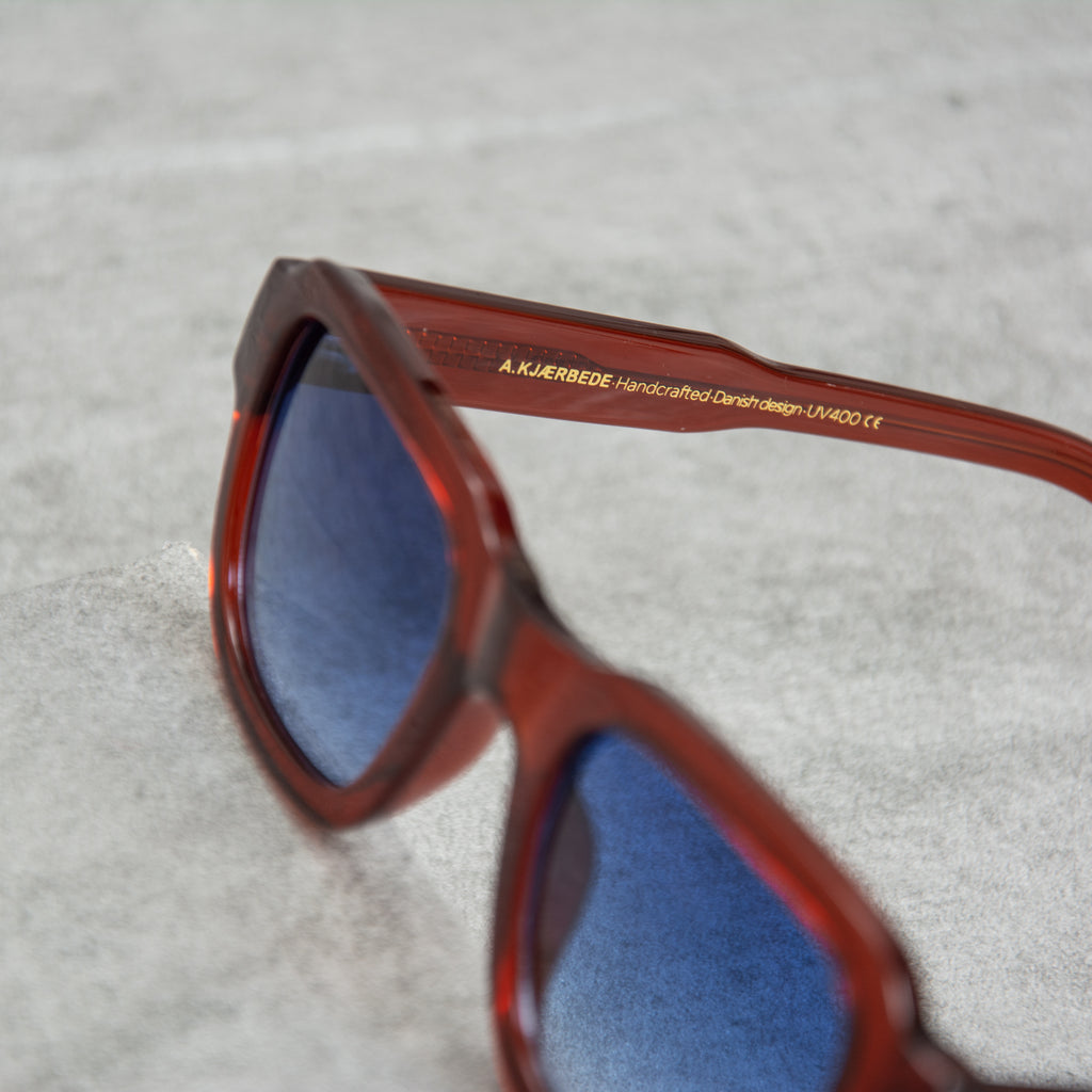 A Kjaerbede Halo KL2208 Sunglasses - Brown Transparent 3